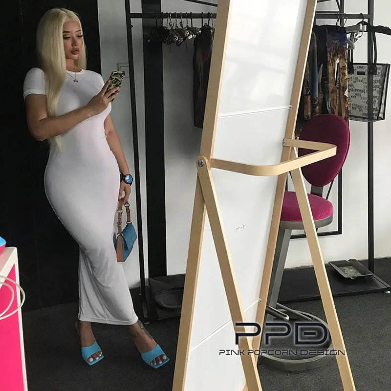 Очень дышащее и удобное маленькое узкое длинное платье с круглым вырезом