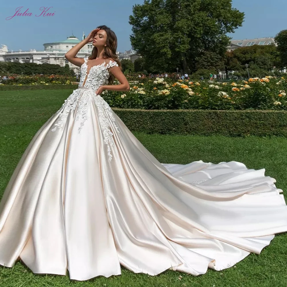 

Julia Kui A-Line Wedding Dress Satin With Embroidery Appliques Of Short Sleeve Symmetrical Button Closure Bride Dress