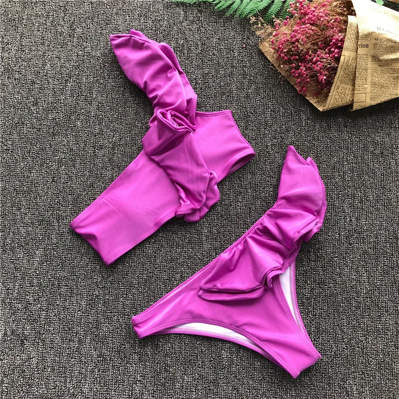 Женский купальник-бандо In-X фиолетовое бикини на одно плечо с оборками 2019 |