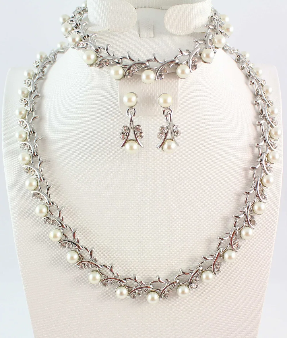 

Free Shipping Classic Imitation Pearl Necklace Set Silver Plated Clear Crystal Bridal Jewelry Sets Party Birthday Gifts