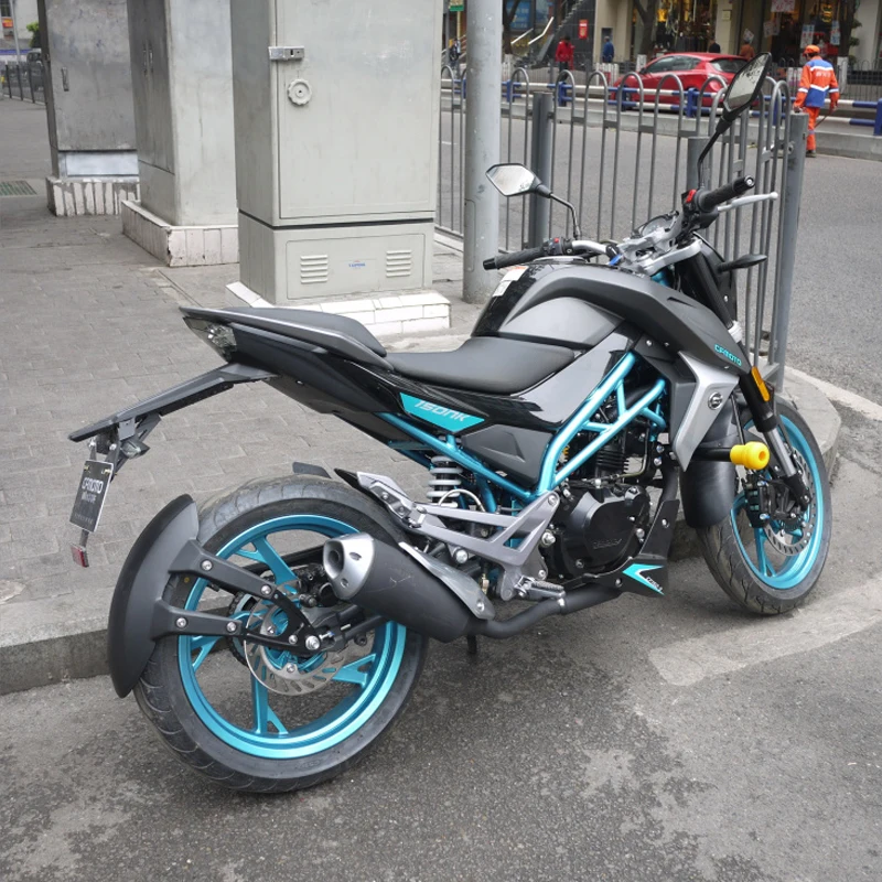 Модифицированное заднее крыло мотоцикла novashield удерживающее кафельное покрытие |