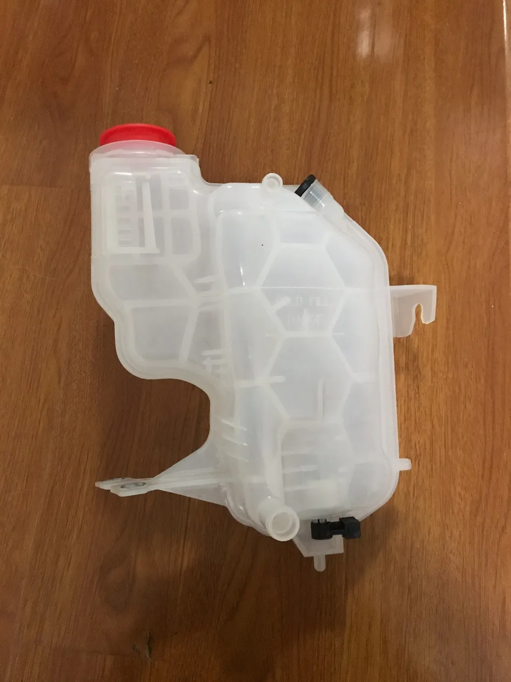 Радиатор расширительный бак для Discovery 3/4 Range Rover Sport LR020367|tank expansion|tank radiatortank sport |