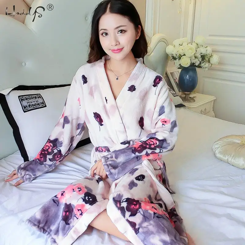 Flannel Bathrobes Women's Cartoon Lovely Thicken Warm Nightgowns Winter Bath robe Women Pajamas Bath Robe Sleepwear
