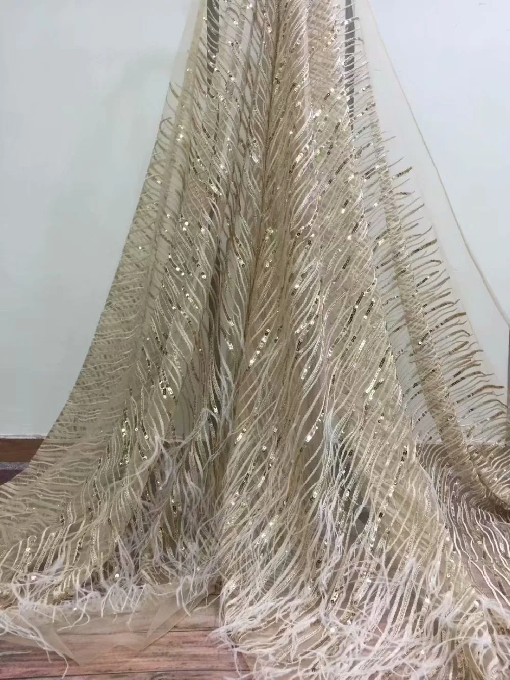 

Feather lace fabric and sequins embroidery gauze lace French high-quality lace fabric new African wedding material