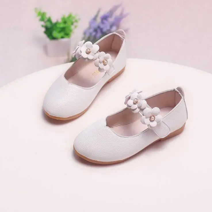 Модные детские кожаные туфли новинка 2019 корейские повседневные на плоской