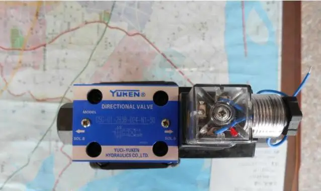 Новый направленный клапан DSG 01 2B3B D24 N1 50 (DSG012B3BD24N150 ) в коробке|directional valve|valvevalve box |