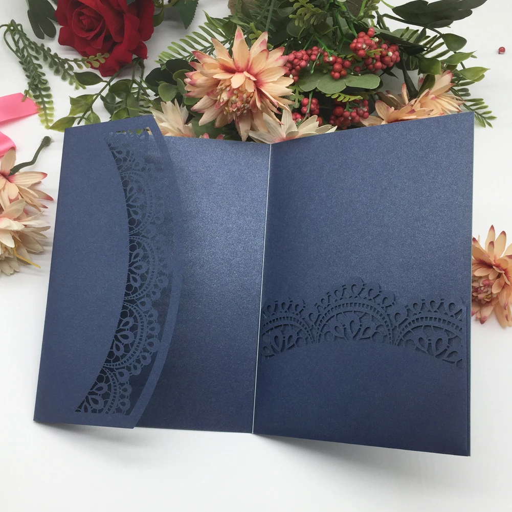 Трехслойные свадебные приглашения с цветами фотография внутренняя страница