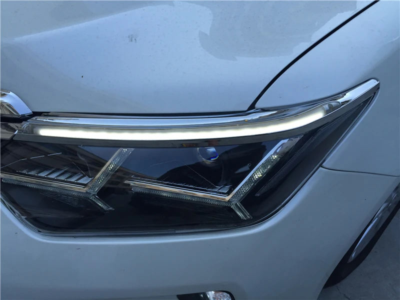 Car flashing 2PCS Car Headlight Eyebrow with Turn Signal 12V DRL LED Daytime Running Light For Toyota Camry