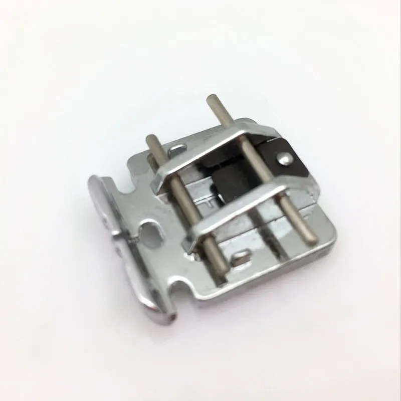 

#82011008 защелкивающаяся лапка на молнии E для Brother Janome Pfaff 5BB5186