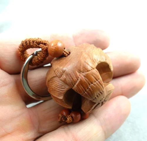 Натуральное красное дерево трехмерная гравировка летучая мышь и деньги брелок