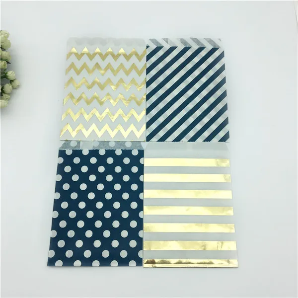 Navy Blue Gold 100 шт Смешанные черно-золотые бумажные сумки в горошек с нашивками-шевронами, подарочные сумки для свадьбы, дня рождения, сладкая Упаковка конфет - Цвет: Navy Blue Gold