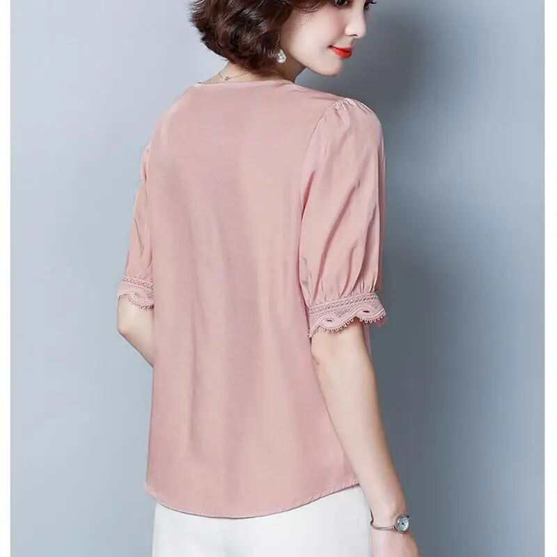 

Blusas Mujer De Moda 2019 New Korean Chiffon Blouse Women Shirts Fashion V-neck Lace Short Sleeve Shirt Womens Tops and Blouses