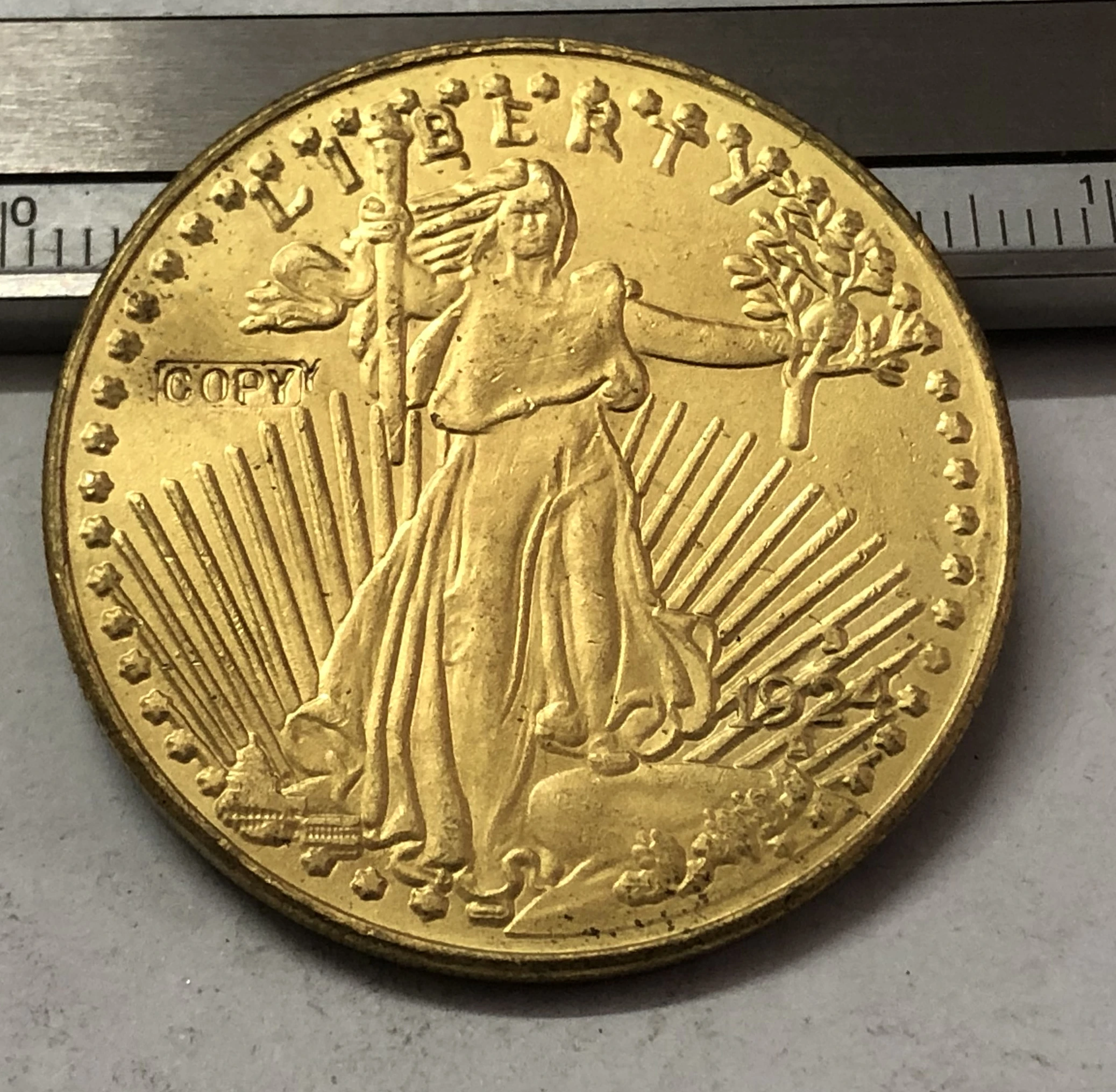 Точная копия монеты $1924 P.D.S США | Дом и сад