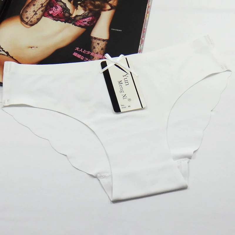 Набор из 12 однотонных ультратонких женских бесшовных хипстерских трусиков