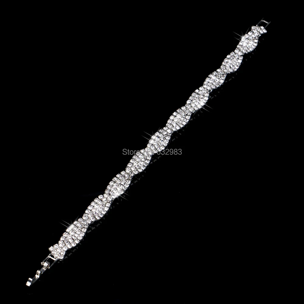 Комплект свадебных ювелирных изделий со сверкающими посеребренными стразы