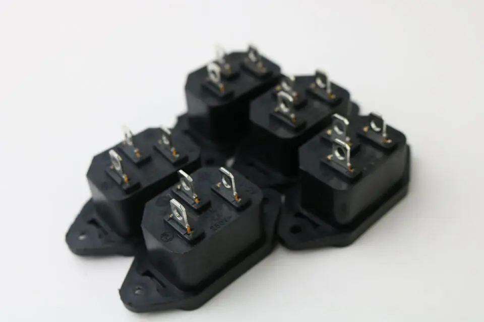 5 шт. 3P IEC 320 C14 с разъемом папа Панель Мощность входные гнезда разъёма AC 250V 10A|connector