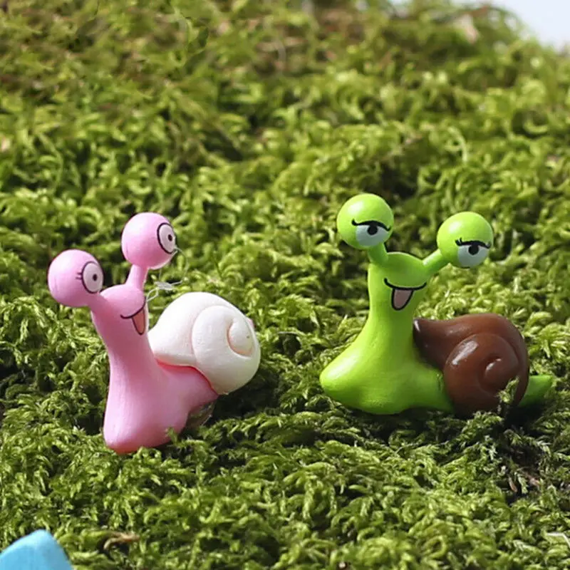 

1pcs Mini Resin Crafts Miniature Snail Figurine Decor Fairy Garden doll Ornament Random Color
