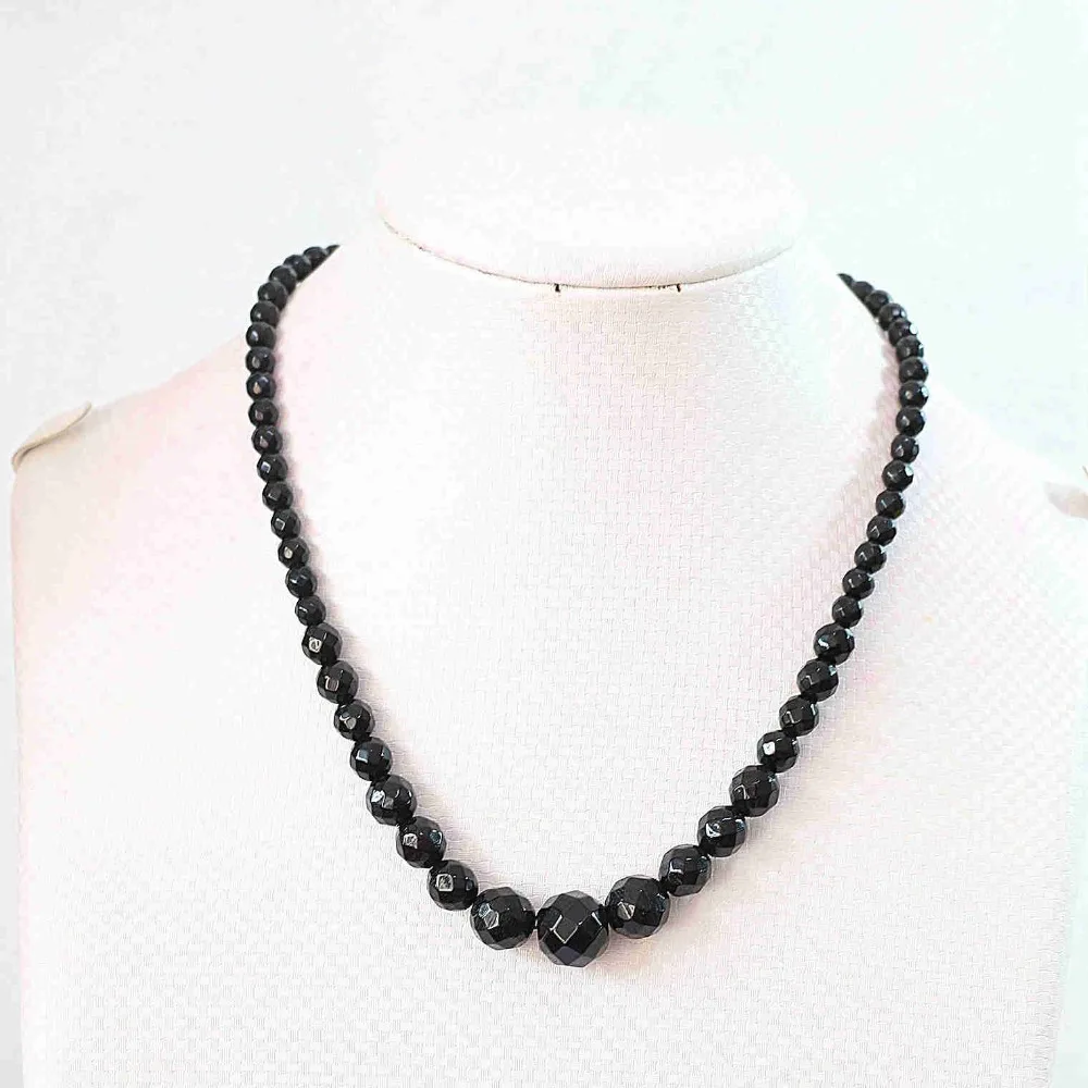 Ожерелье-цепочка женское из черного сердолика оникса агата граненые круглые