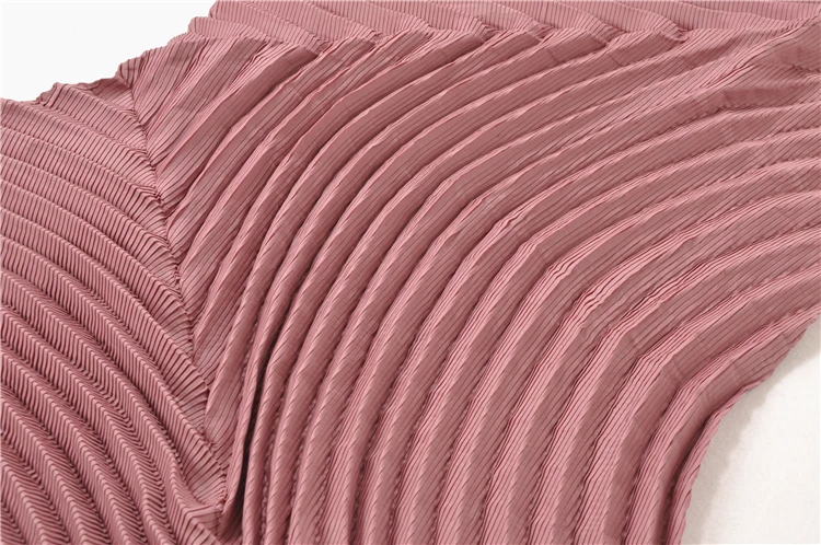 Changpleat, летняя коллекция, новые необычные женские футболки, топ Miyak, плиссированные, модные, короткий рукав, одноцветные, круглый вырез, большая эластичная длинная футболка