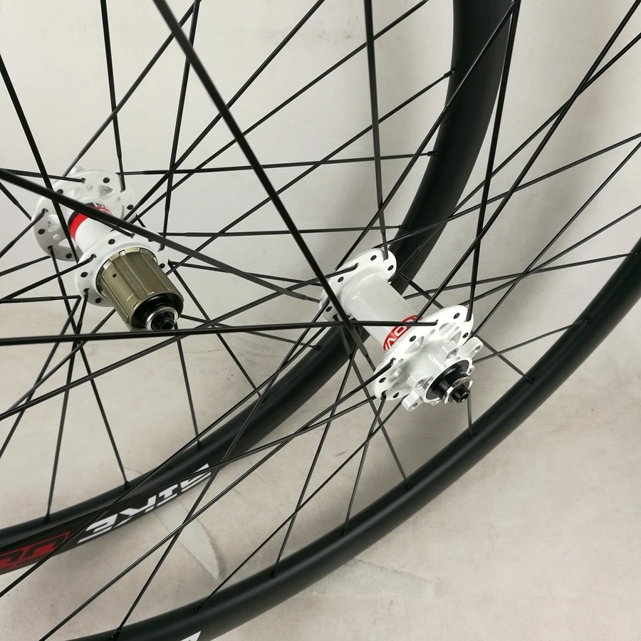 BIKEDOC карбоновые колеса шоссейные дисковые тормоза 771 772 белый концентратор 700C карбоновая дорога вилсет под дисковый тормоз карбоновый довод колеса