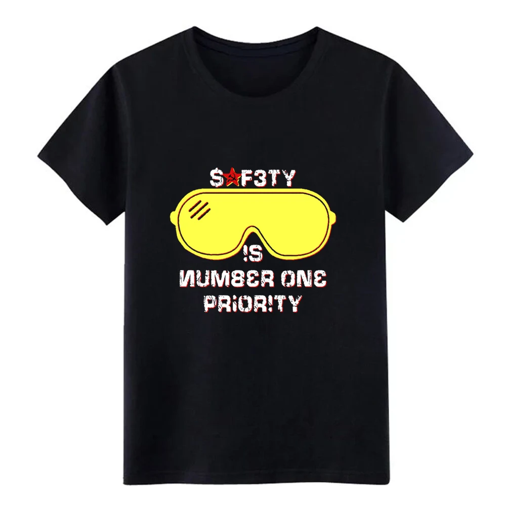 Футболка с надписью safety is numbe r one priority хлопковая принтом crazy русский хакер и