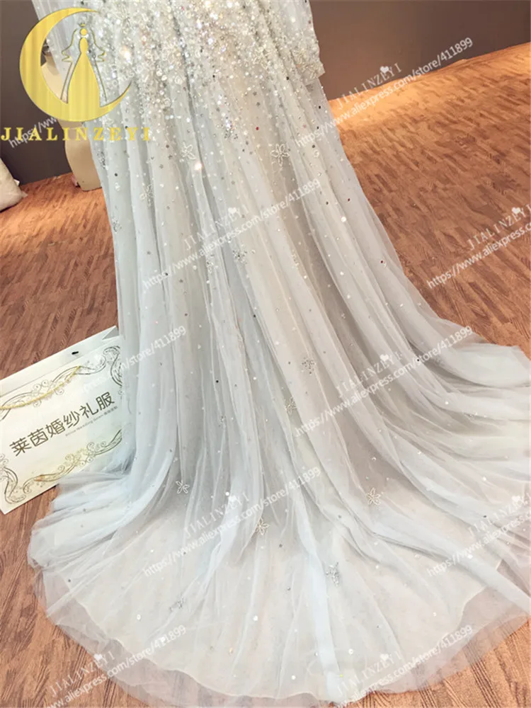 Рисунок 3 - Женское платье с блестками JIALINZEYI