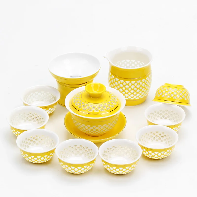 

Ceramic Kung Fu Tea Set Rainbow Cup Gold Line Blue and White Porcelain tea set