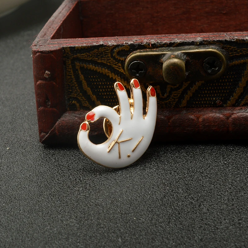 2019 модный белый кролик акриловая брошь женская корсажная красная поцелуй рот