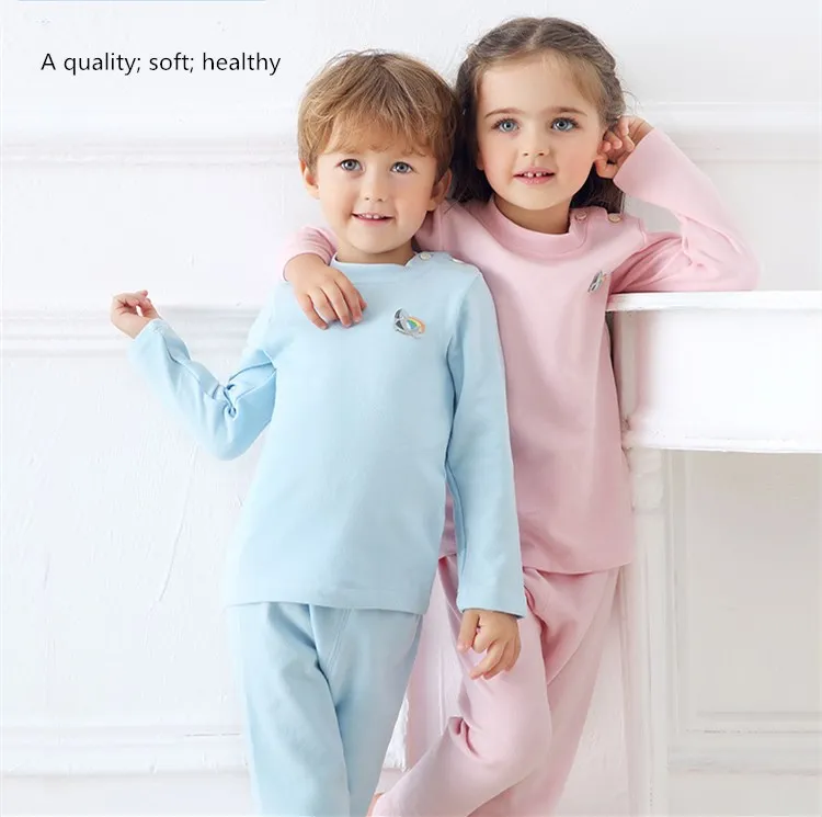 Качество одноцветное с длинными рукавами из 100% хлопка круглым вырезом для