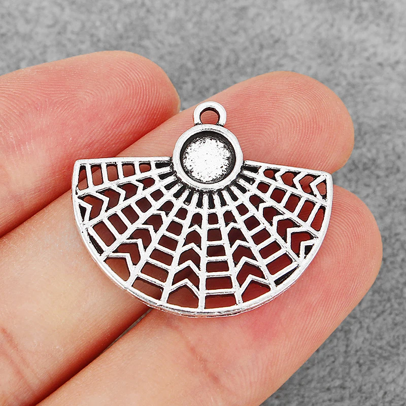 

10PCS Tibetan Silver Hollow Fan-Shaped Semicircle Net Charms Pendants Connectors Blank 6.3mm Cabochon Base Setting for Necklace