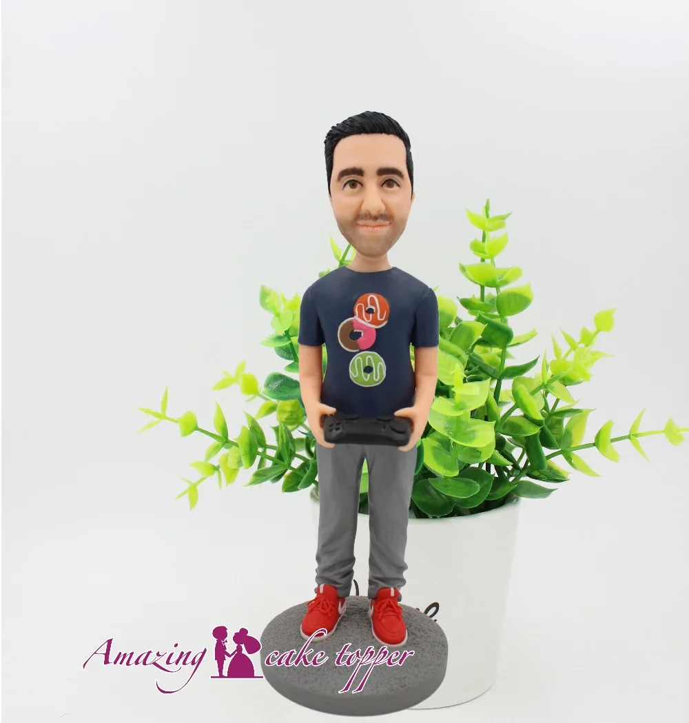 

2019 AMAZING CAKE TOPPER Toys Smart and gentle man And Groom Gifts Ideas Customized Figurine Valentine's Day