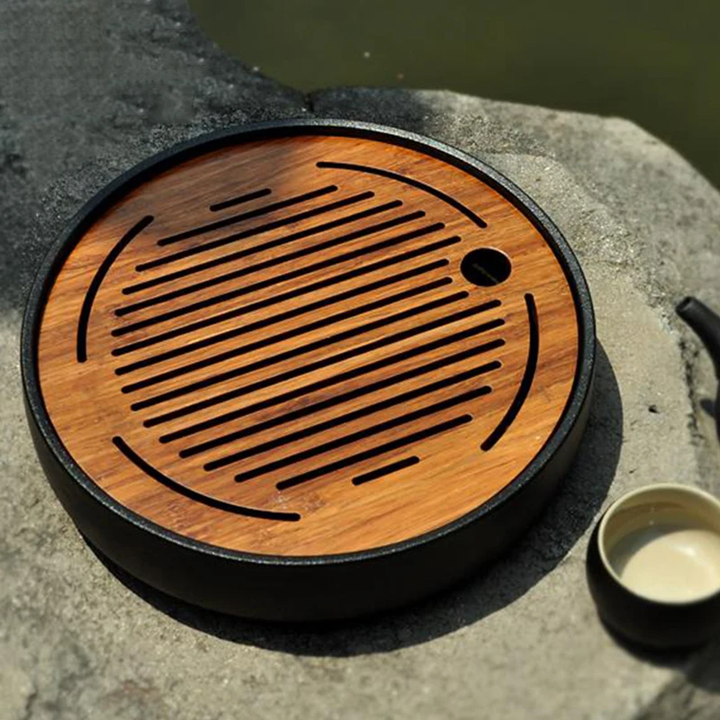 

Japanese Style Vintage Black Pottery Round Small Tea Tray China Kung Fu Tea Set Handmade Bamboo Carving Water Storage Tea Plate