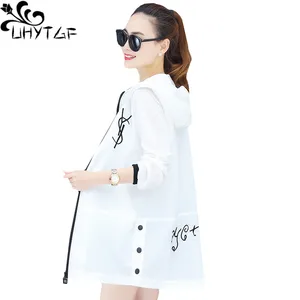 Куртка UHYTGF женская с капюшоном, Модный Повседневный дышащий пиджак с вышивкой, тонкая верхняя одежда для защиты от солнца, большие размеры 3XL, 12, на лето