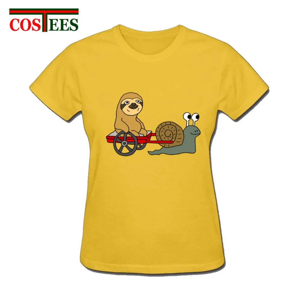 Funky забавные Ленивец в красном вагоне потяните от улитки футболки женщин комикс