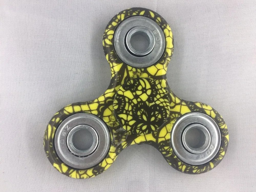 спинер Ручной блесны Непоседа figet палец spiner сома figit EDC Tri-Spinner игрушка carki handspinner