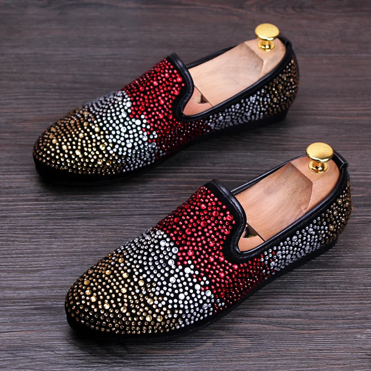 Потрясающие Лоферы со стразами мужские туфли на плоской подошве без застежки