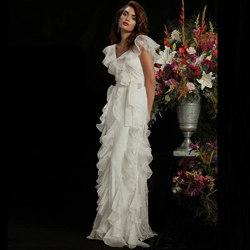 Женское платье макси с v образным вырезом и открытой спиной элегантное