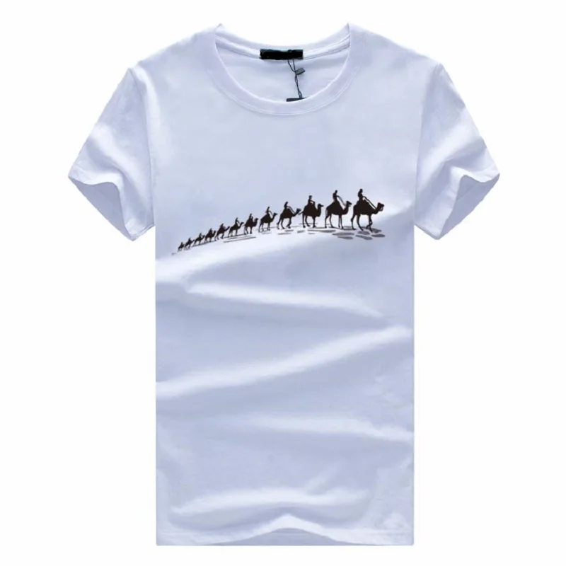 Мужская хлопковая футболка с коротким рукавом принтом в виде верблюжьих