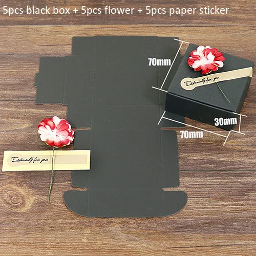 70x70x30mm black 5 наборов, мини-коробка из крафт-бумаги и искусственный цветок, сделай сам, Свадебная подарочная коробка, маленькое печенье, бумажная коробка, упаковка с бумажными наклейками - Цвет: 70x70x30mm black