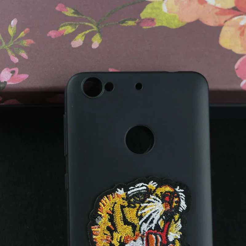 Чехол-книжка для LeEco LeTV Le 1 S роскошные вышитые тигр голова льва пчелы змея любовь