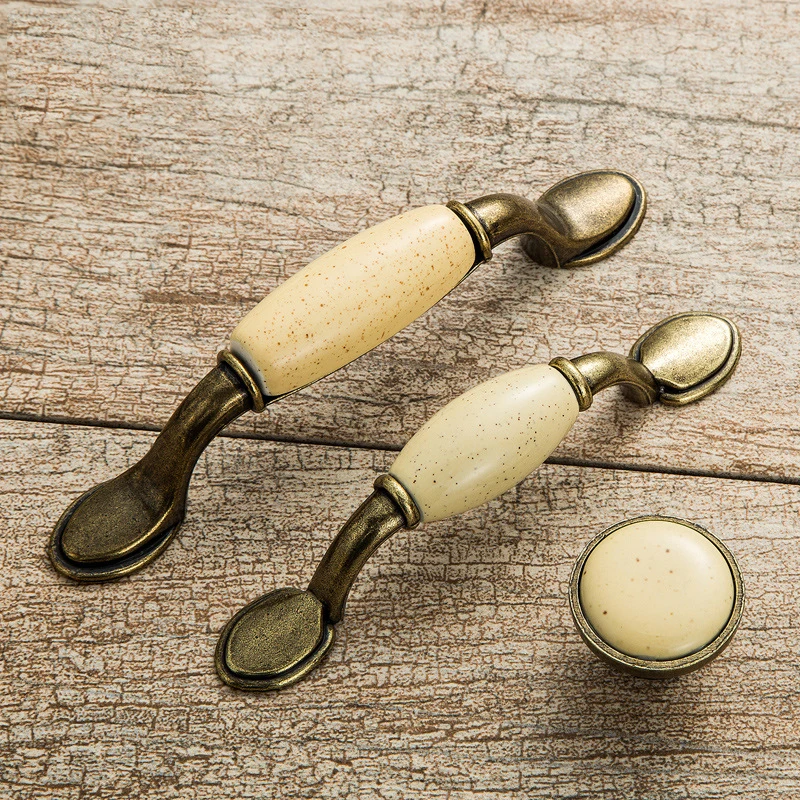 Classic Ceramic Door Handles Antique Kitchen Cabinet Knobs and Handles for Cupboards Drawer Pulls Handles Furniture Hardware