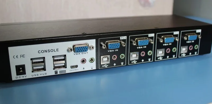 Промышленный 4 портовый USB VGA Аудио KVM Переключатель консоли 3 5 мм стерео микрофон