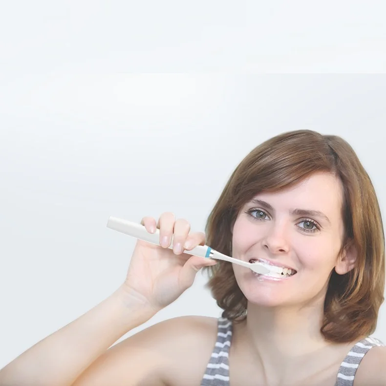 Зубная щетка ультразвуковая водонепроницаемая для детей и