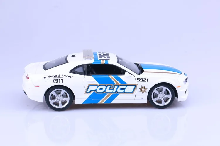 Коллекционная 1:24 Die-Cast Car Modles сплава моделирования Авто мобильные автомобиля спортивный автомобиль mkd3 Chevrolet Corvette Z06 детские игрушки
