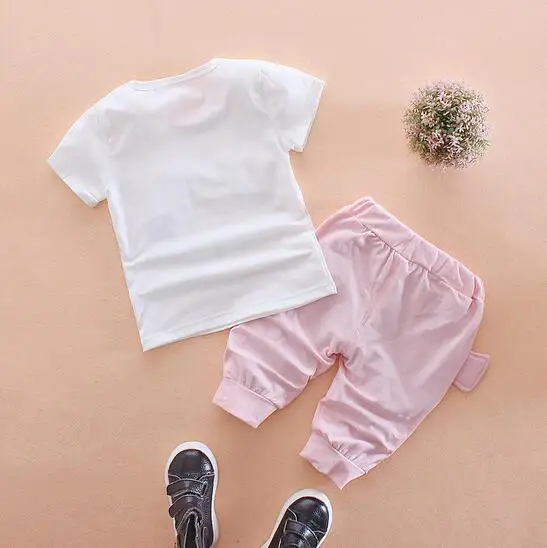 Комплект одежды из 2 предметов для маленьких девочек: верх + короткие штаны летние