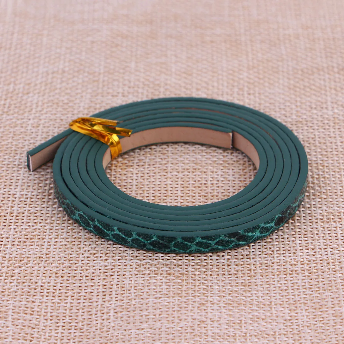 

XCHARMS 100*0.5cm Green color PU Leather Cord & Rope Diy Jewelry Findings Accessories Jewelry Bracelet Necklace Making Materials