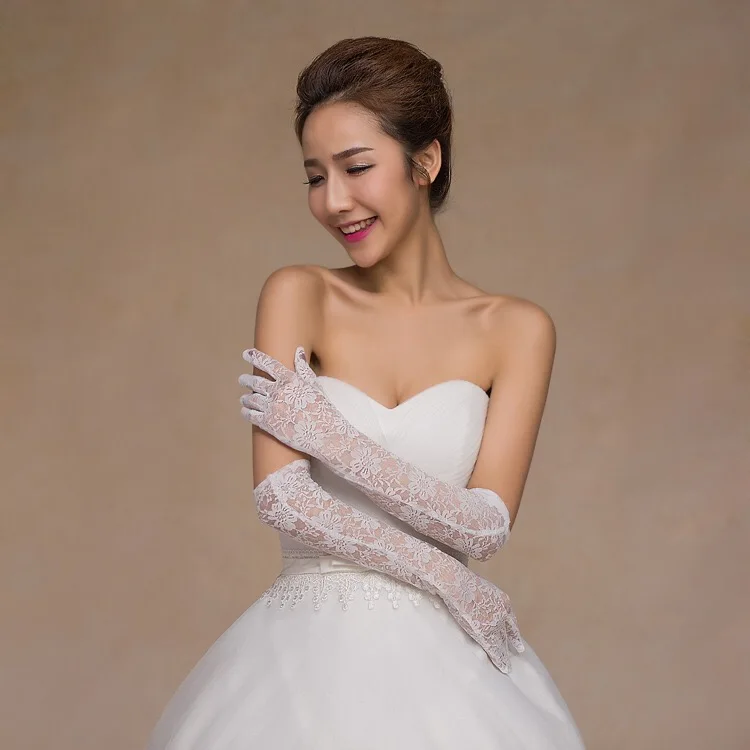 Кружевные свадебные перчатки Золушки длинные для невесты кружевные аксессуары |
