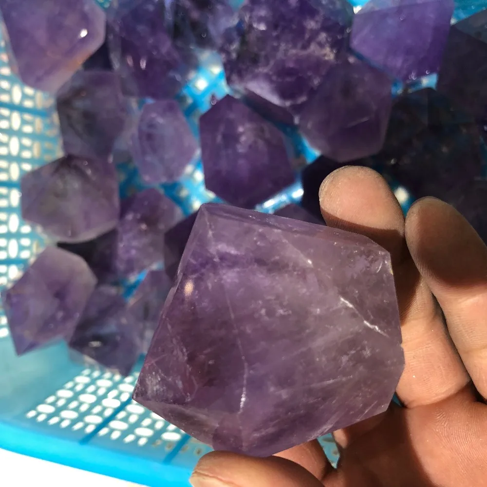 

80g The top!!!Gram rare unique amethyst skeleton quartz crystal dot