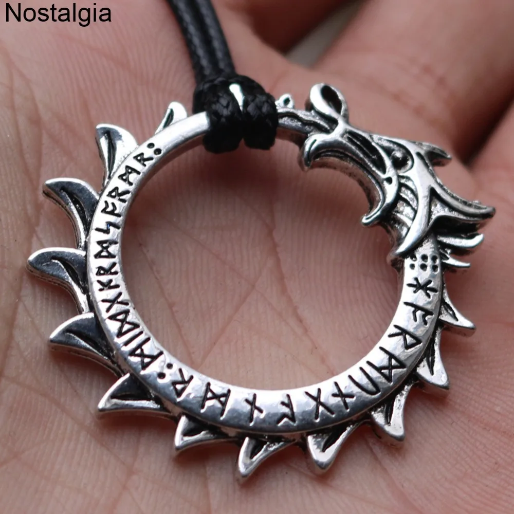 Ностальгия Дракон-Викинг круг кулон Выгравированный Norse руны готические ювелирные украшения на нитке Цепочке Ожерелье для мужчин Wiccan языческий амулет ювелирные изделия