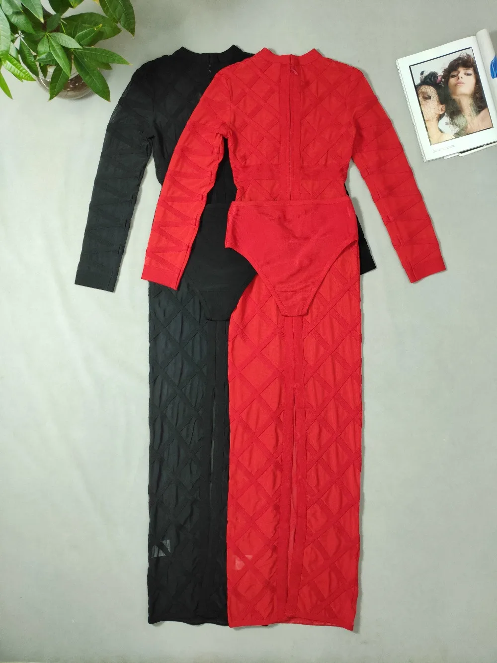 

Elegant 2019 New Women dress elegant Black red lace round neck long sleeve Bodycon Floor - length Vestidos